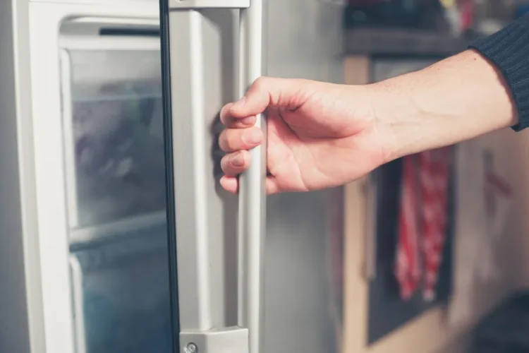 fridge not cooling reasons
